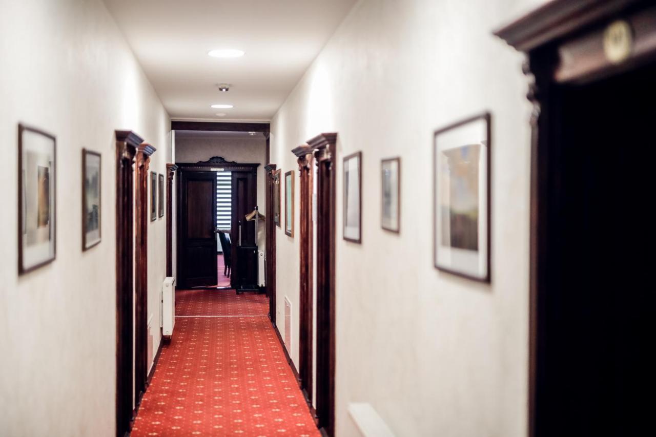 Hotel Dunav Ilok Extérieur photo