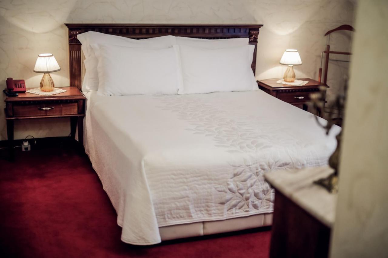 Hotel Dunav Ilok Extérieur photo