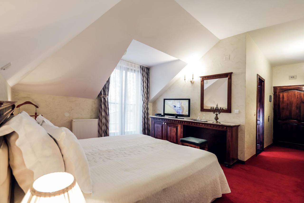 Hotel Dunav Ilok Extérieur photo