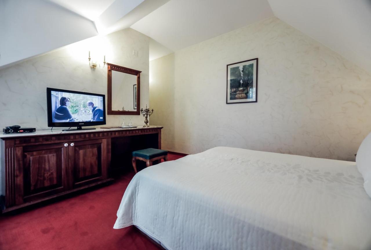 Hotel Dunav Ilok Extérieur photo