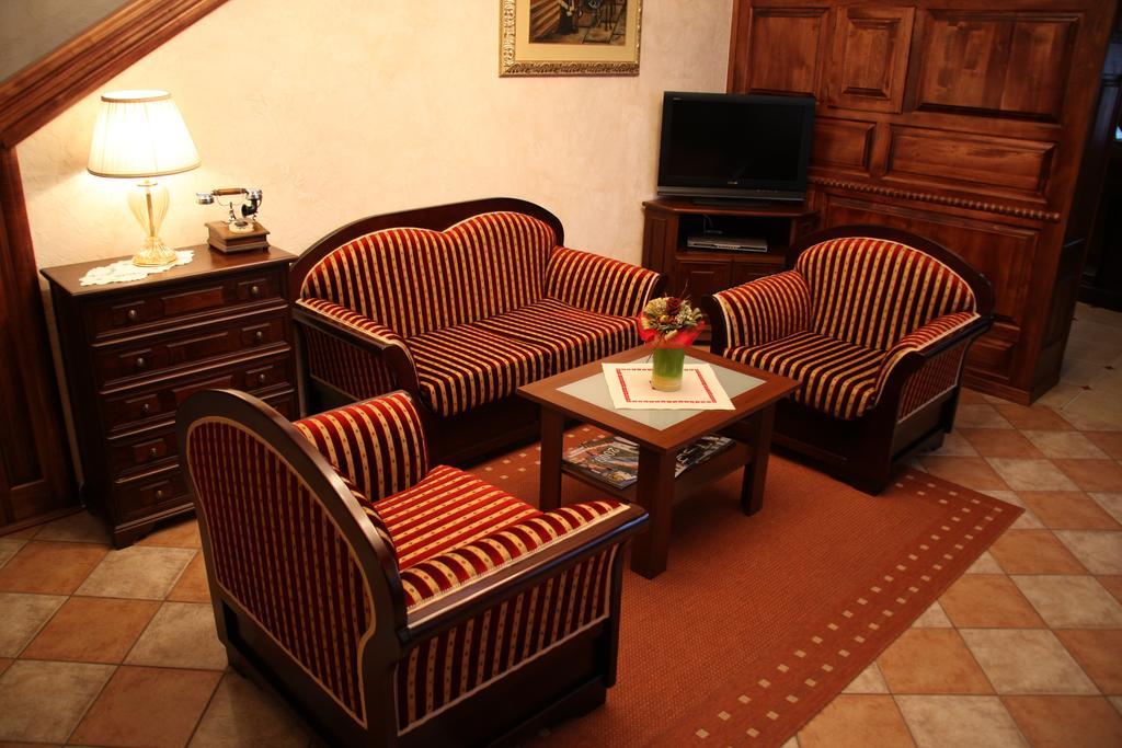 Hotel Dunav Ilok Extérieur photo